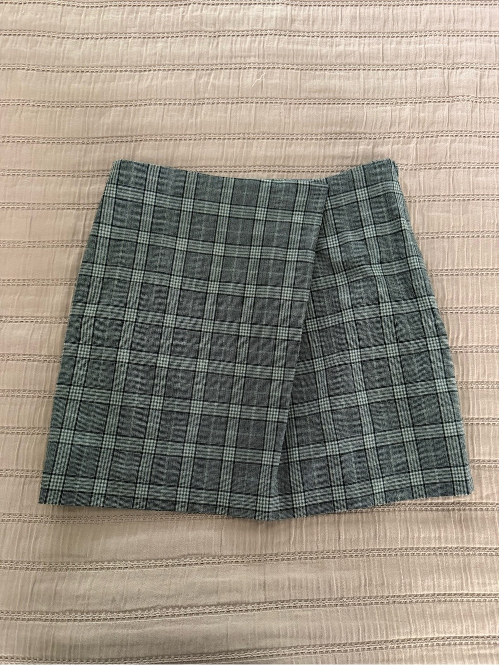 Banana Republic Gray Plaid Mini Skirt